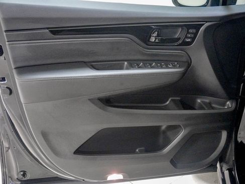 Certified 2026 Honda Odyssey Elite image 18