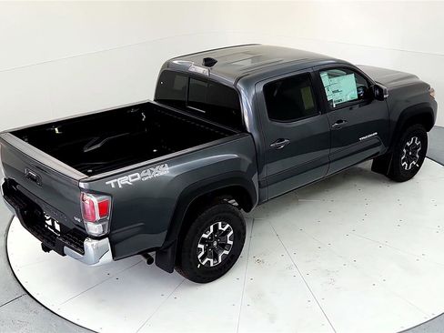Used 2023 Toyota Tacoma TRD Off-Road image 16