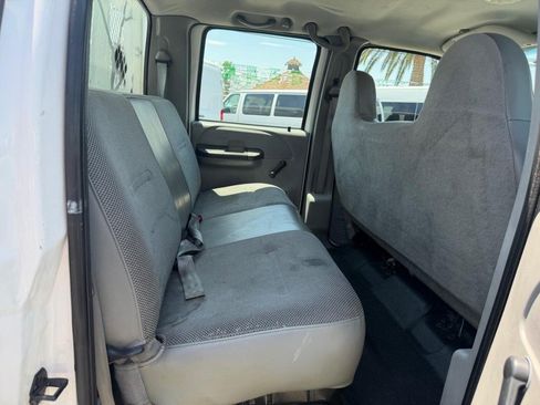 Used 2003 Ford F450 2WD Crew Cab Super Duty image 41