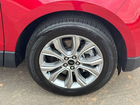 Used 2024 Ford Edge Titanium image 12