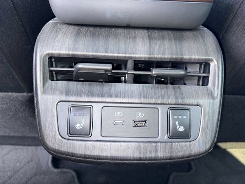 Certified 2024 Nissan Ariya AWD image 32