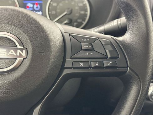 Used 2025 Nissan Sentra S FWD image 17