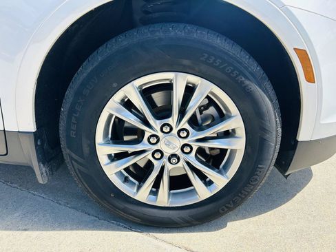 Used 2020 Cadillac XT5 Premium Luxury w/ LPO, Floor Liner Package FWD image 41