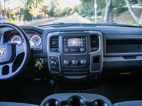 Used 2019 RAM 1500 Express image 20