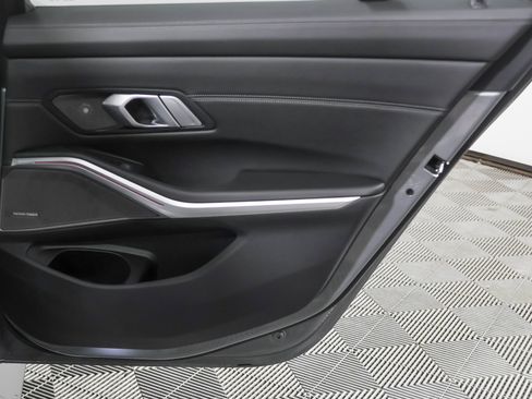 Used 2025 BMW M3 w/ Executive Package RWD image 36