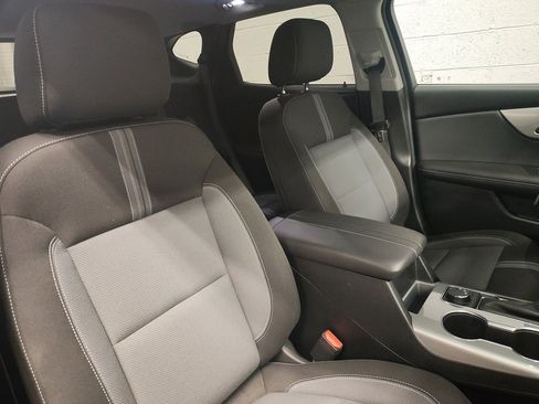 Used 2023 Chevrolet Blazer LT image 10