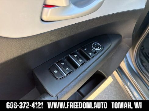 Used 2024 Kia Forte LX FWD image 11