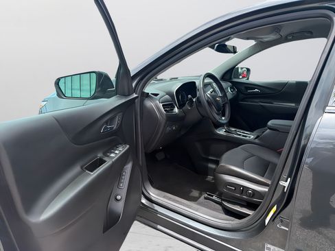 Used 2021 Chevrolet Equinox LT FWD image 15