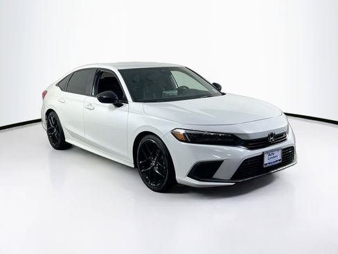 Used 2023 Honda Civic Sport image 3