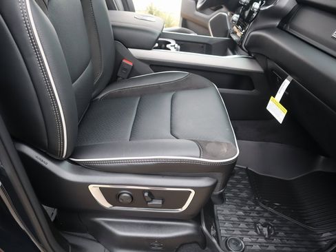 New 2026 RAM 1500 Laramie w/ Night Edition image 15