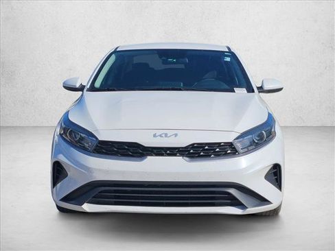 Used 2022 Kia Forte LXS image 2