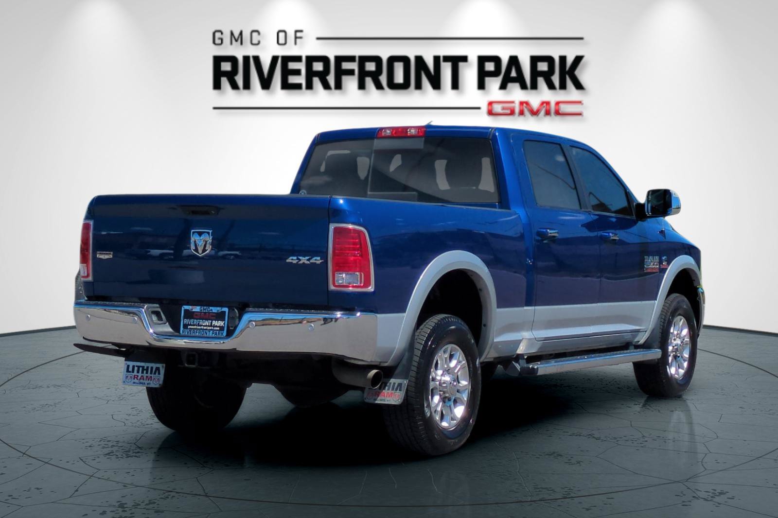 Used 2016 RAM 2500 Laramie w/ Protection Group AWD/4WD image 3