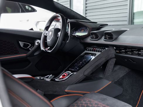 Used 2023 Lamborghini Huracan Tecnica RWD image 46