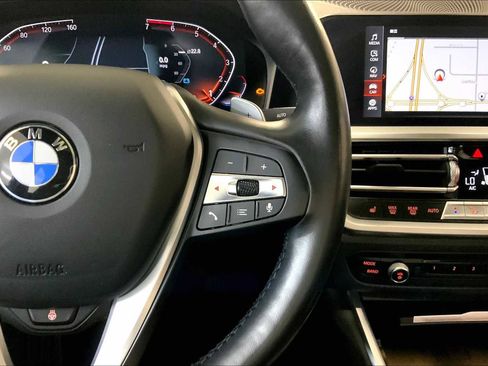Used 2019 BMW 330i xDrive Sedan w/ Convenience Package image 24