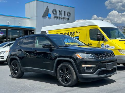 Used 2020 Jeep Compass Latitude FWD image 1