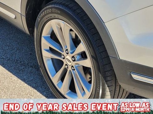 Used 2019 Ford Explorer Limited w/ Ford Safe & Smart Package image 7