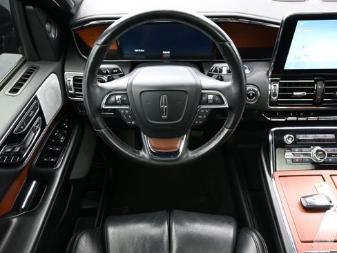 Used 2020 Lincoln Navigator Reserve w/ Equipment Group 208A Reserve image 26