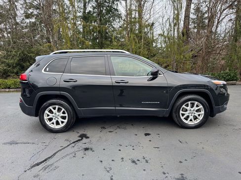 Used 2014 Jeep Cherokee Latitude image 19