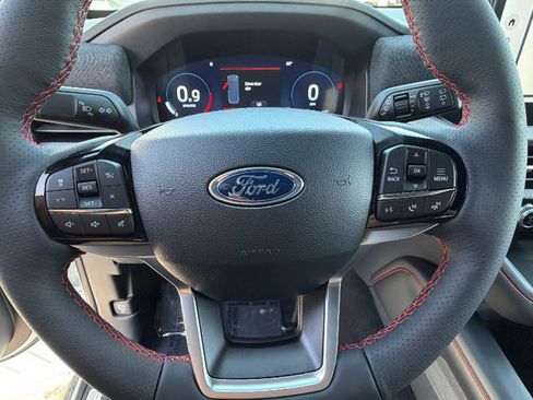 New 2026 Ford Explorer ST-Line w/ ST-Line Street Pack image 18