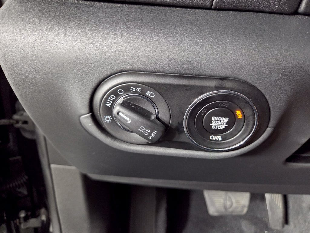 Used 2024 Maserati Levante GT Ultima AWD/4WD image 18