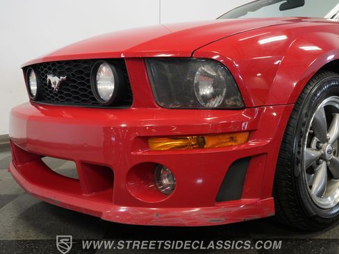 Used 2005 Ford Mustang GT image 27