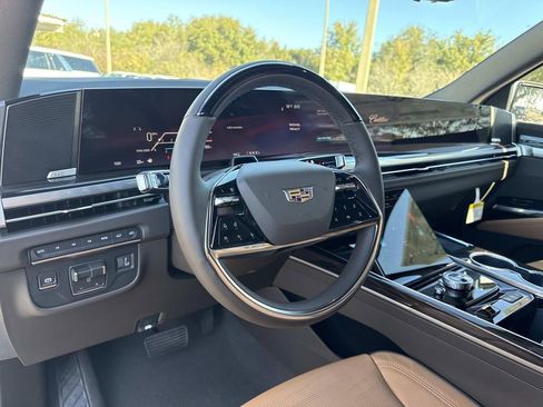 New 2026 Cadillac Escalade Luxury w/ Touring Package image 32