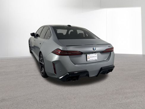 Used 2026 BMW M5 w/ Executive Package AWD/4WD image 32