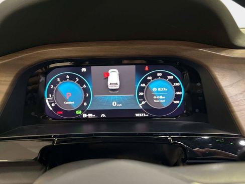 Certified 2024 Volkswagen Atlas SE image 27