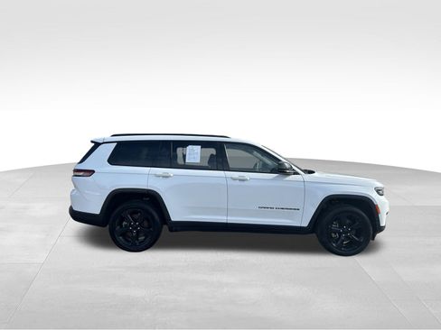 Used 2023 Jeep Grand Cherokee L Altitude image 7