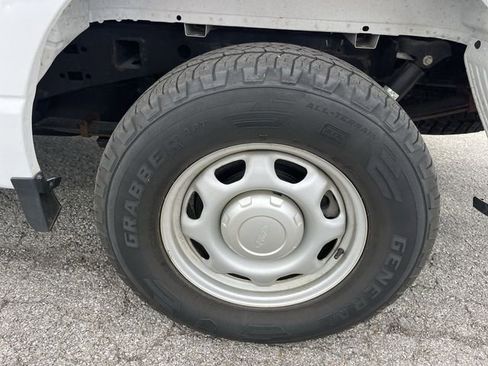 Used 2021 Ford F150 XL w/ Equipment Group 101A High RWD image 2