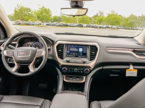 Used 2023 GMC Acadia Denali w/ Denali Ultimate Package image 14