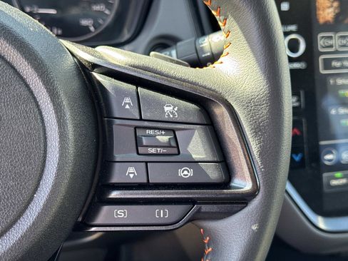 Certified 2025 Subaru Crosstrek 2.5i Limited w/ Crosstrek Mirror Package image 19
