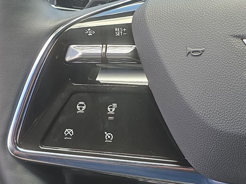 Used 2026 Cadillac Lyriq Signature Sport AWD/4WD image 13