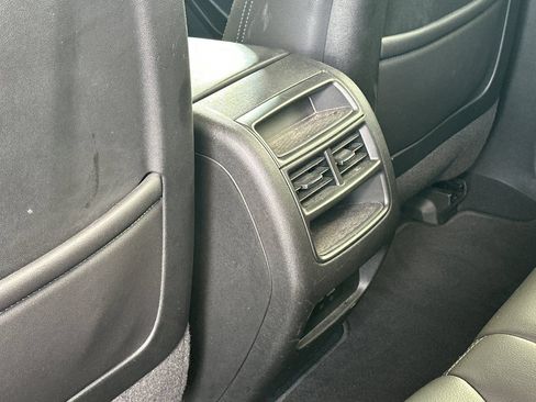 Used 2023 Cadillac XT5 Luxury FWD image 15