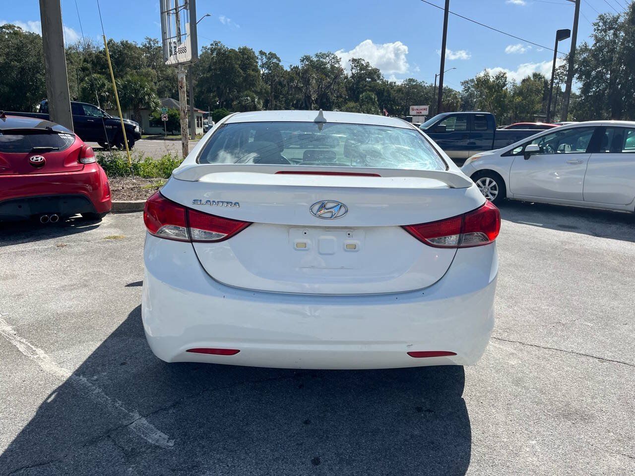 Used 2013 Hyundai Elantra GLS FWD image 5