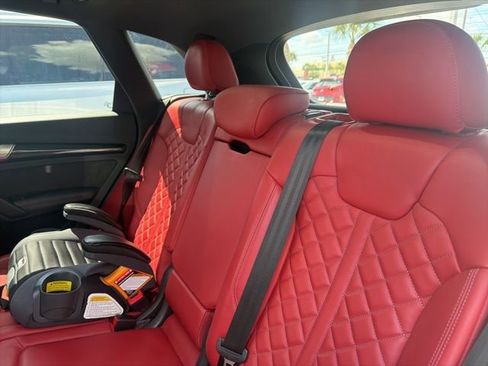 Used 2019 Audi SQ5 Premium Plus w/ Premium Plus Package image 16