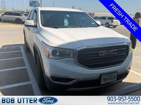 Used 2018 GMC Acadia SLE image 2