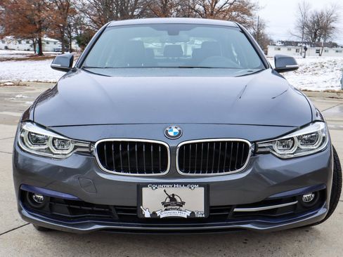 Used 2018 BMW 330i Sedan image 16
