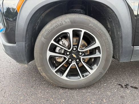 Used 2025 Chevrolet TrailBlazer LT AWD/4WD image 11
