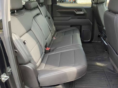 Used 2025 GMC Sierra 1500 SLT w/ SLT Premium Plus Package image 29