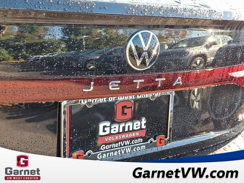 New 2026 Volkswagen Jetta SE image 12