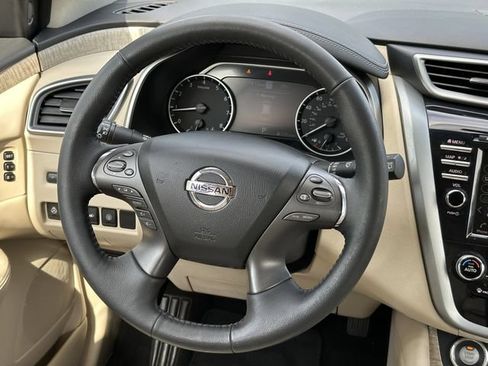 Used 2019 Nissan Murano SL w/ SL Technology Package FWD image 26
