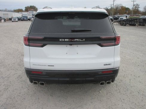 New 2026 GMC Acadia Denali Ultimate AWD/4WD image 5