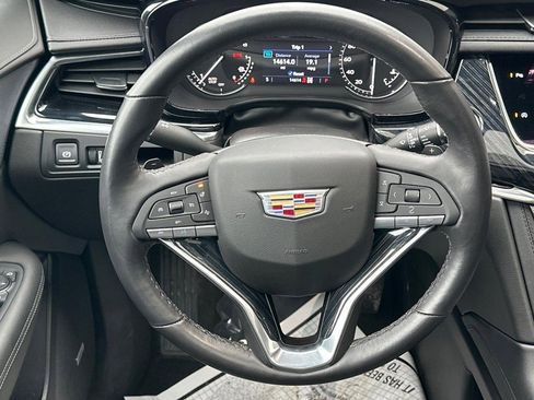 Certified 2024 Cadillac XT6 Premium Luxury image 12