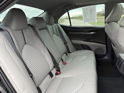 Used 2022 Toyota Camry SE w/ Audio Upgrade Package image 29