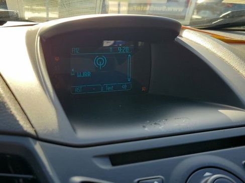 Used 2014 Ford Fiesta SE FWD image 25