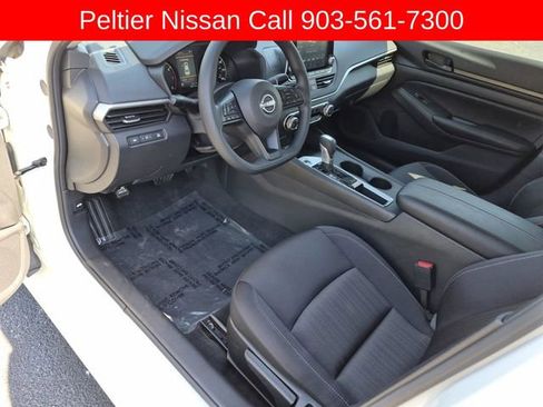 Used 2025 Nissan Altima 2.5 S FWD image 15