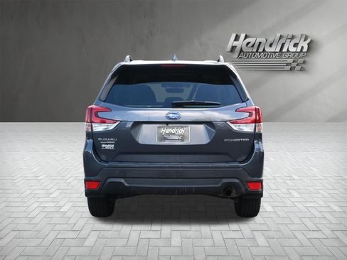 Certified 2021 Subaru Forester Premium AWD/4WD image 8
