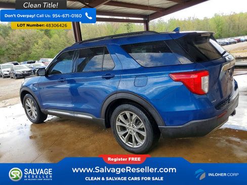 Used 2020 Ford Explorer XLT w/ Equipment Group 202A image 3