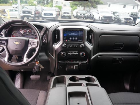 Used 2020 Chevrolet Silverado 1500 LT AWD/4WD image 17